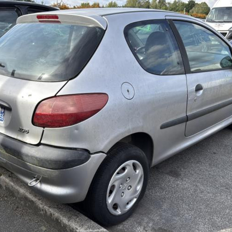 Compteur PEUGEOT 206 Photo n°9