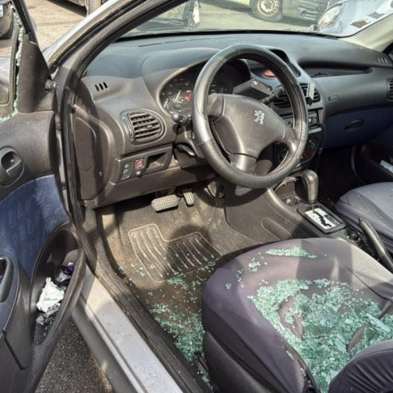 Compteur PEUGEOT 206 Photo n°17