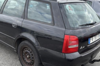 Moteur essuie glace avant AUDI A4 1