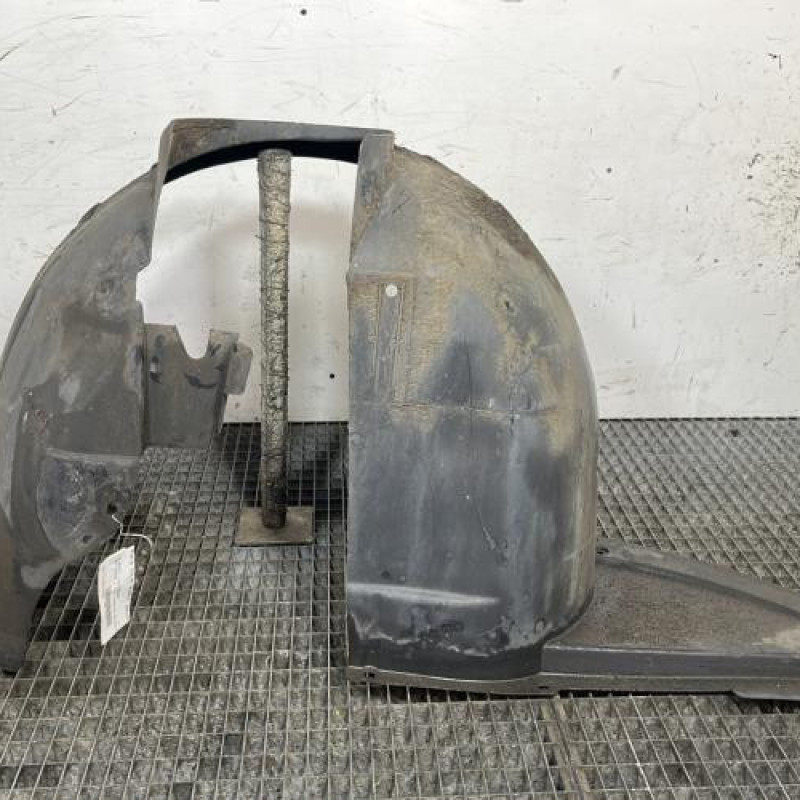 Pare boue avant gauche PEUGEOT 307 Photo n°1