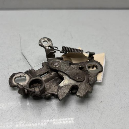 Fermeture de capot PEUGEOT 2008 1 Photo n°1