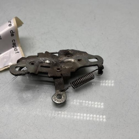 Fermeture de capot PEUGEOT 2008 1