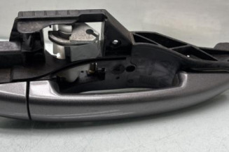 Poignee porte arriere droit PEUGEOT 2008 1 Photo n°1