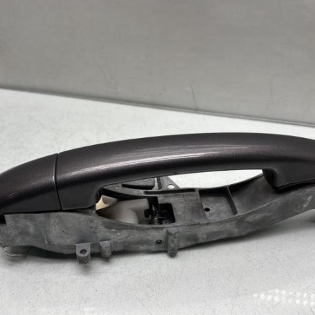 Poignee porte avant droit PEUGEOT 2008 1
