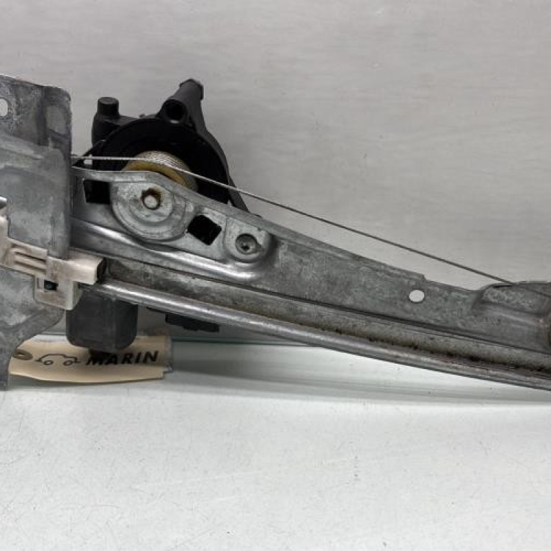 Leve vitre electrique arriere droit PEUGEOT 2008 1 Photo n°1