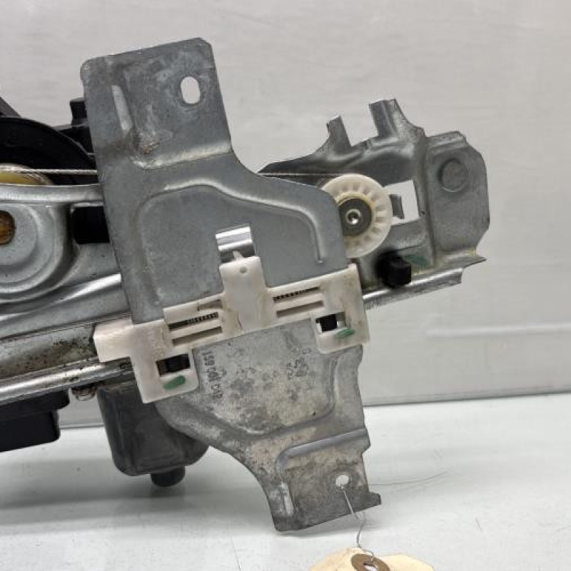 Leve vitre electrique arriere gauche PEUGEOT 2008 1 Photo n°2