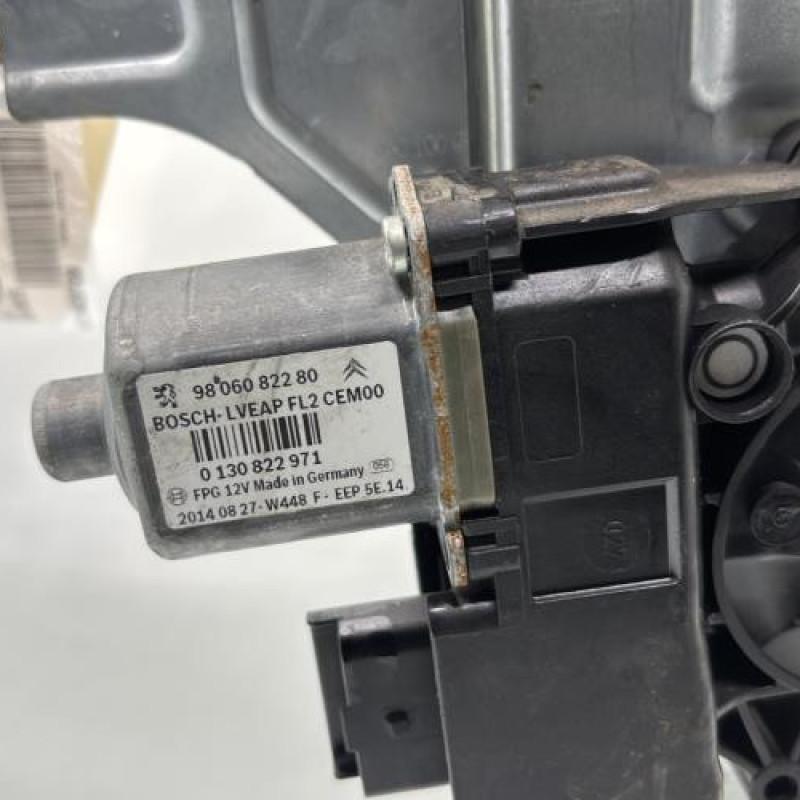 Leve vitre electrique arriere gauche PEUGEOT 2008 1 Photo n°4