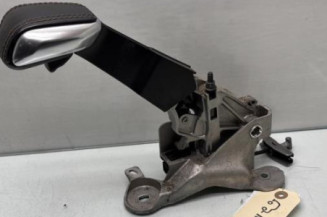 Levier frein à main PEUGEOT 2008 1