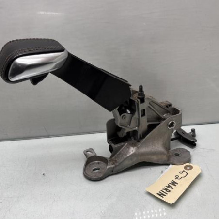 Levier frein à main PEUGEOT 2008 1