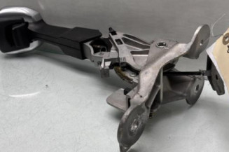 Levier frein à main PEUGEOT 2008 1