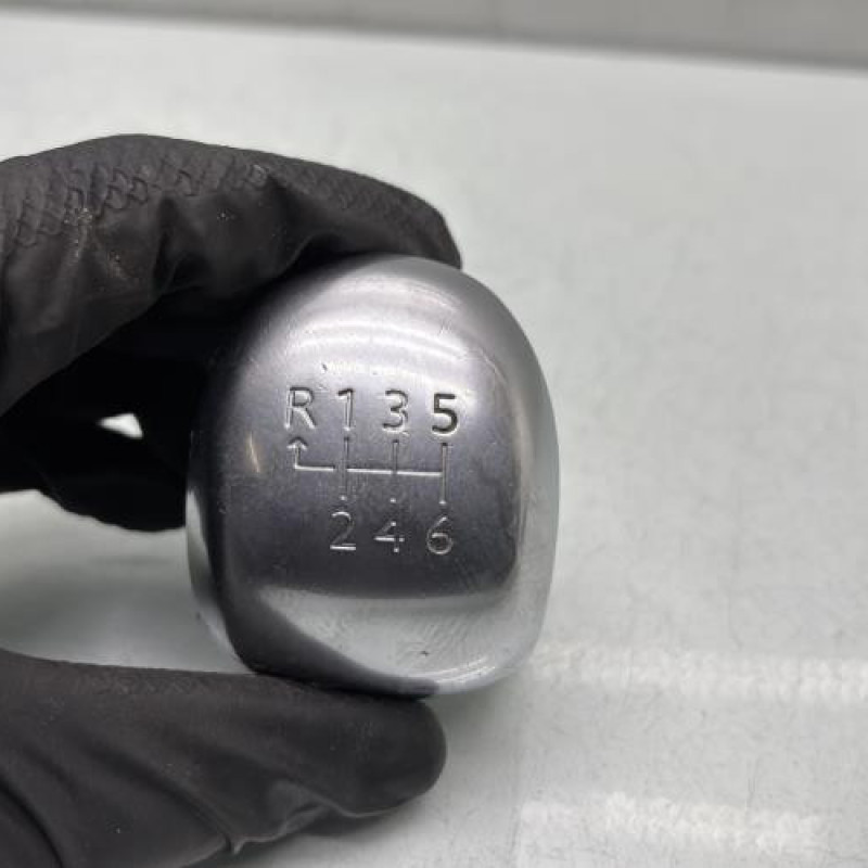 Pommeau de vitesses PEUGEOT 2008 1 Photo n°2