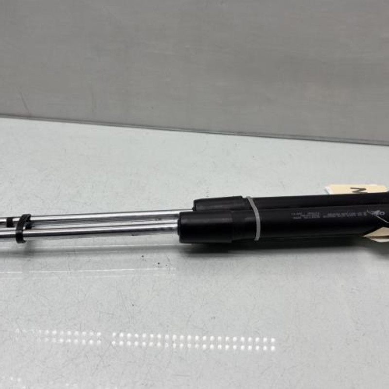 Verin de coffre PEUGEOT 2008 1 Photo n°3