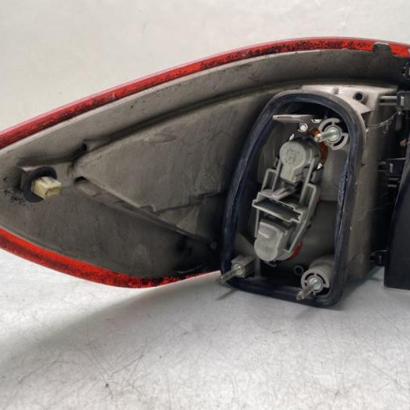 Feu arriere principal droit (feux) FORD MONDEO 3 Photo n°2