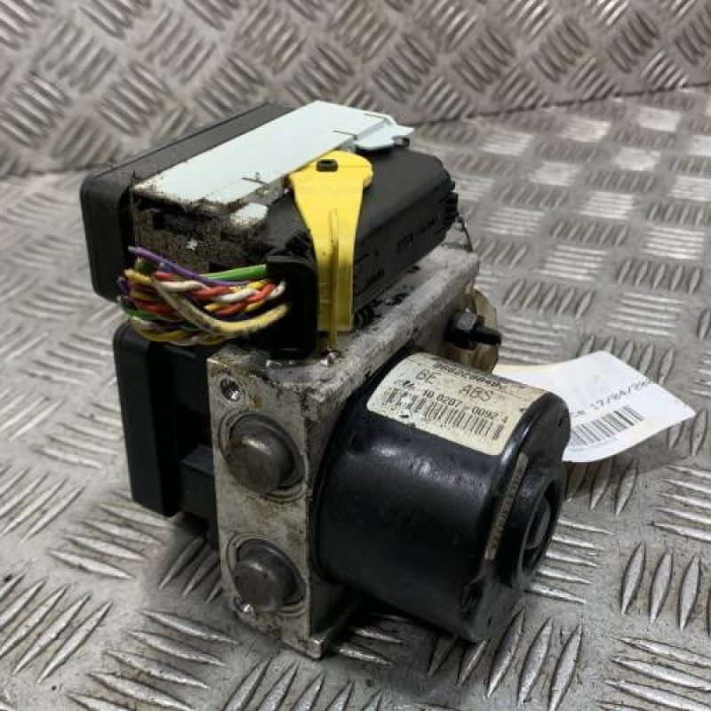 Bloc ABS (freins anti-blocage) CITROEN C2 Photo n°1