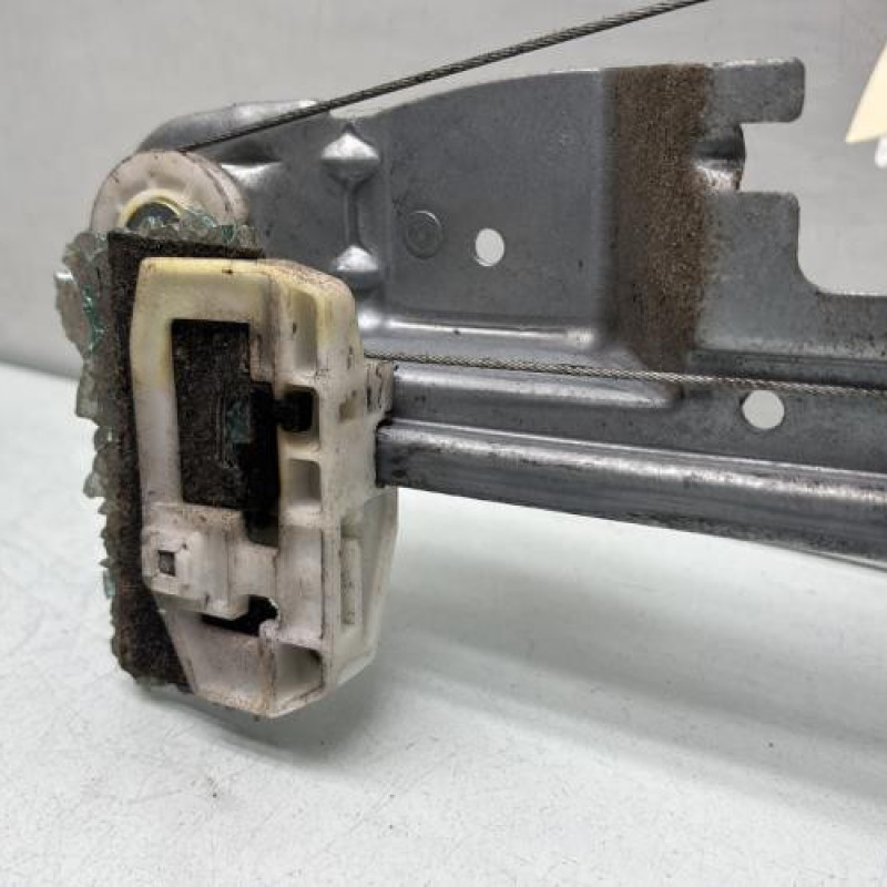 Leve vitre electrique arriere droit RENAULT SCENIC 2 Photo n°2