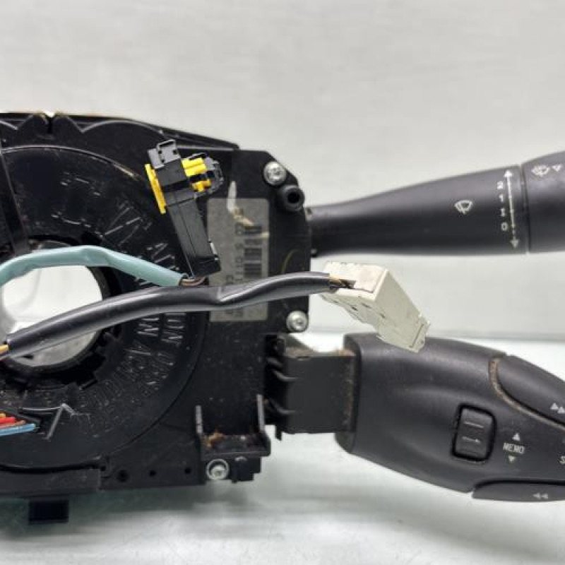 Com (Bloc Contacteur Tournant+Commodo Essuie Glace+Commodo Phare) PEUGEOT 207 Photo n°3