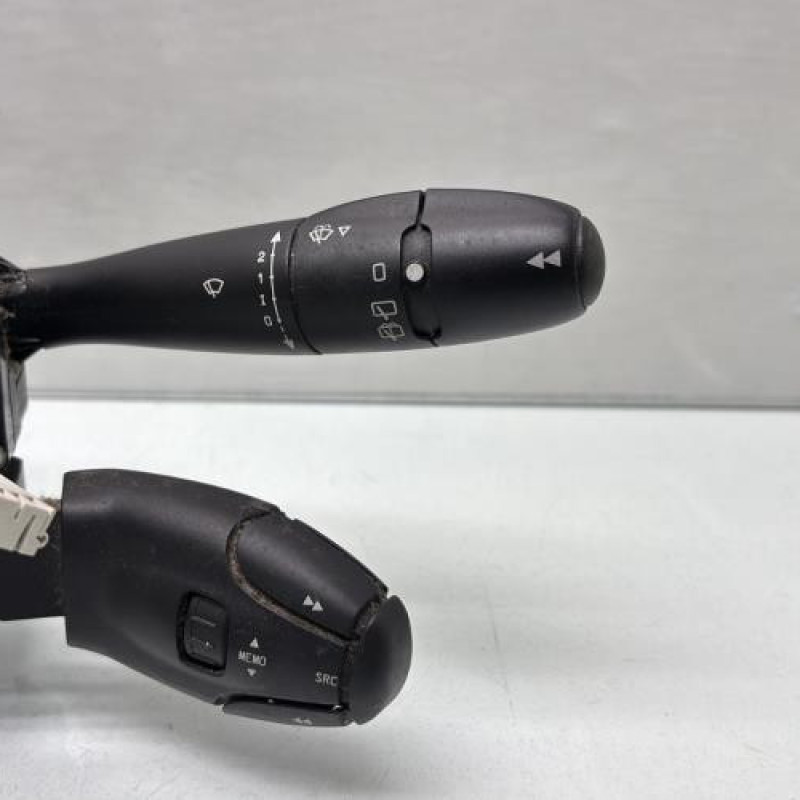 Com (Bloc Contacteur Tournant+Commodo Essuie Glace+Commodo Phare) PEUGEOT 207 Photo n°4