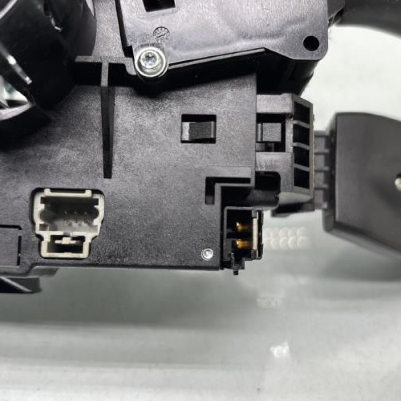 Com (Bloc Contacteur Tournant+Commodo Essuie Glace+Commodo Phare) PEUGEOT 207 Photo n°8