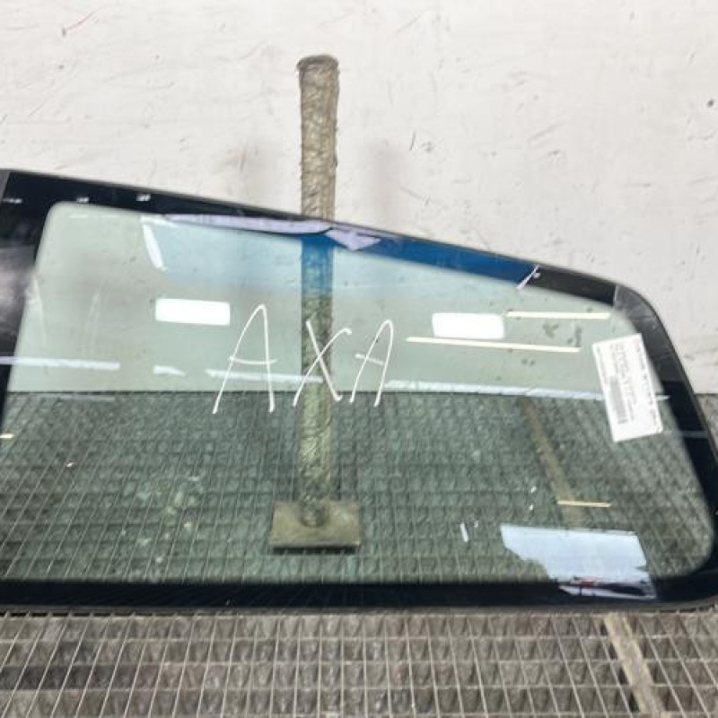 Custode arriere gauche VOLKSWAGEN POLO 4 Photo n°1