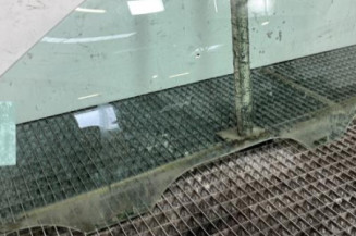 Vitre avant gauche VOLKSWAGEN POLO 4