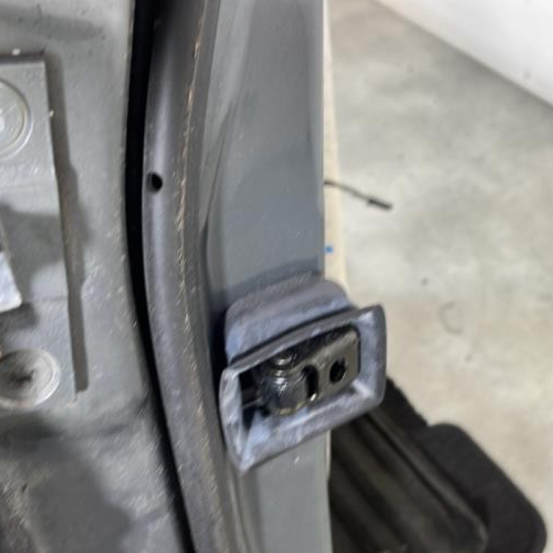 Porte avant droit BMW SERIE 5 E60 Photo n°4