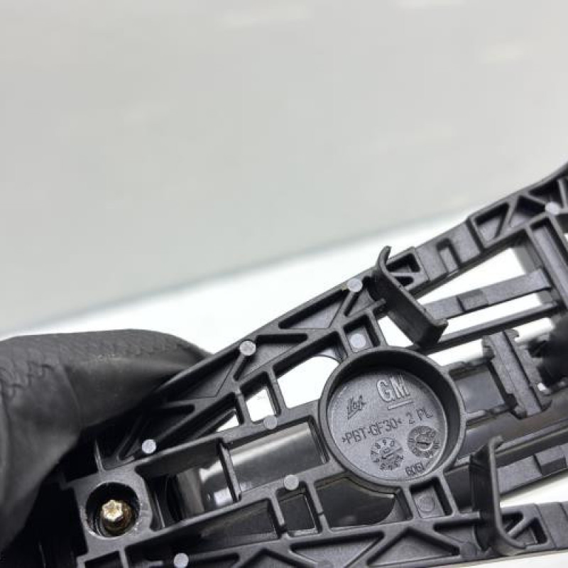 Poignee porte avant gauche OPEL MERIVA B Photo n°5