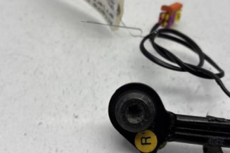 Attache ceinture arriere droit OPEL MERIVA B