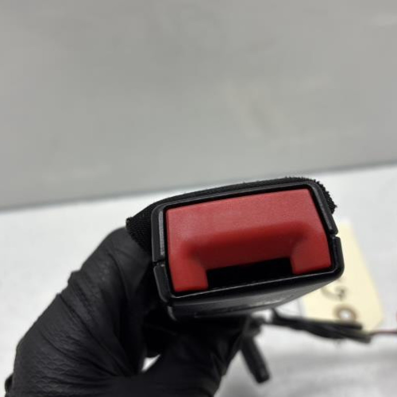 Attache ceinture arriere droit OPEL MERIVA B Photo n°4