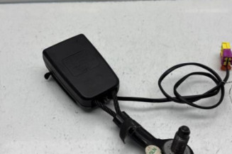 Attache ceinture arriere droit OPEL MERIVA B