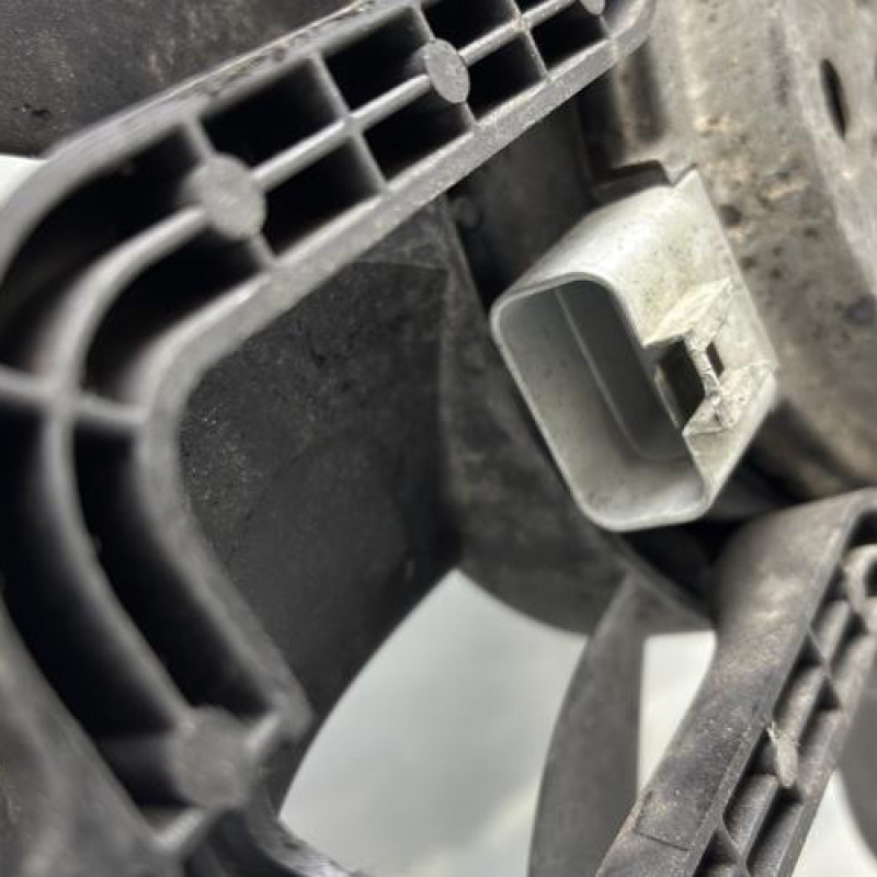 Moto ventilateur radiateur OPEL MERIVA B Photo n°5