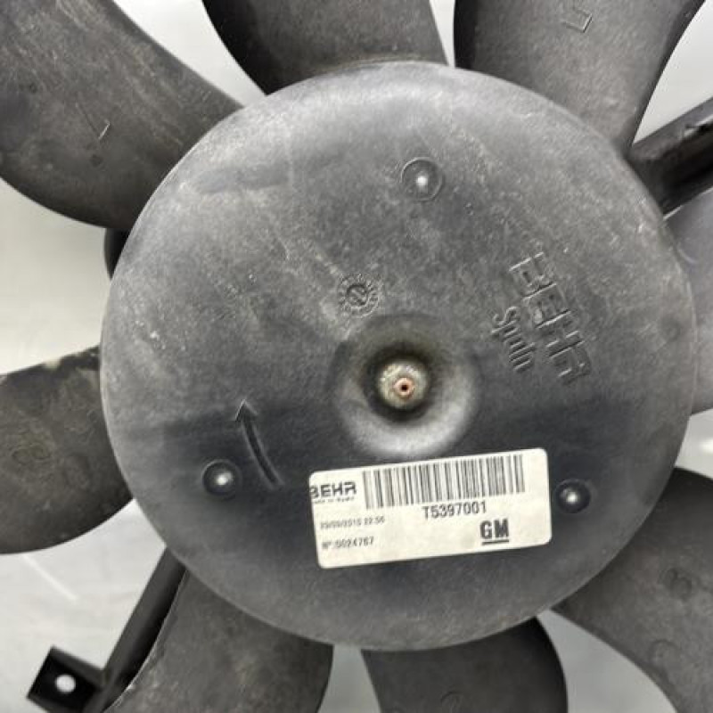 Moto ventilateur radiateur OPEL MERIVA B Photo n°9