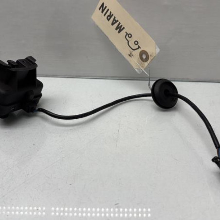 Actionneur verrou trappe d'essence VOLKSWAGEN GOLF 5 Photo n°1