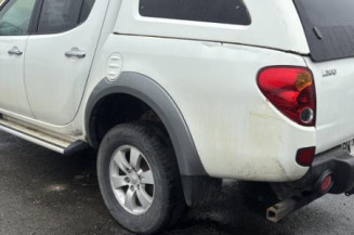 Porte arriere gauche MITSUBISHI L 200 3