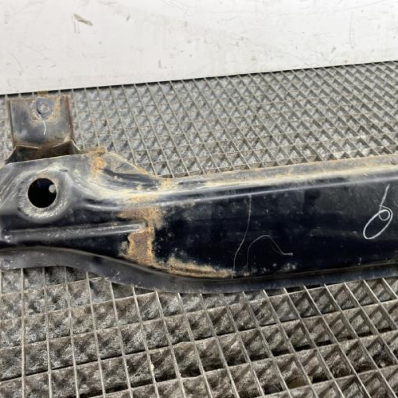 Renfort pare choc avant (traverse) MITSUBISHI L 200 3 Photo n°2