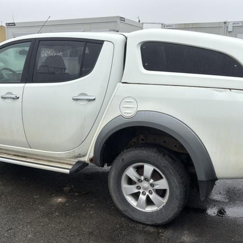 Renfort pare choc avant (traverse) MITSUBISHI L 200 3 Photo n°12