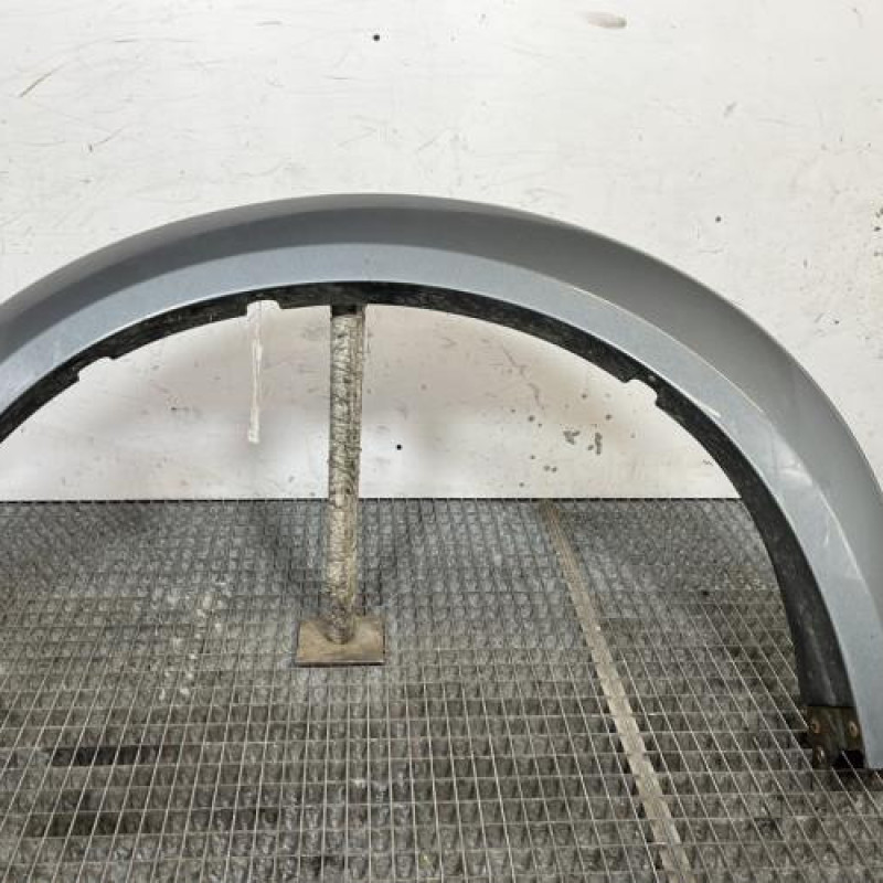 Extension d'aile avant gauche MITSUBISHI L 200 3 Photo n°1