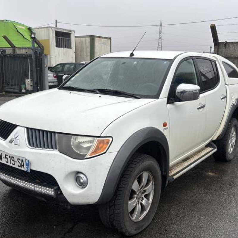 Extension d'aile avant gauche MITSUBISHI L 200 3 Photo n°5