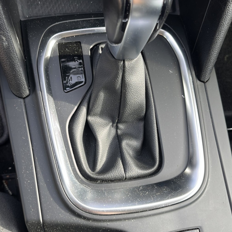 RENAULT MEGANE 4 PHASE 2 1.3i - 16V TURBO TCE 140 Photo n°10