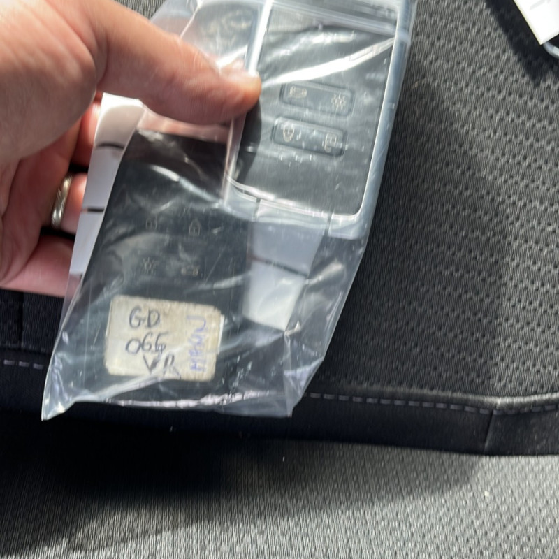 RENAULT MEGANE 4 PHASE 2 1.3i - 16V TURBO TCE 140 Photo n°12