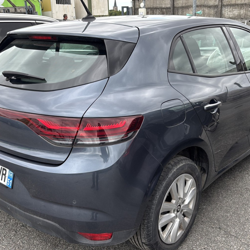 RENAULT MEGANE 4 PHASE 2 1.3i - 16V TURBO TCE 140 Photo n°15