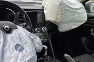 RENAULT MEGANE 4 PHASE 2 1.3i - 16V TURBO TCE 140