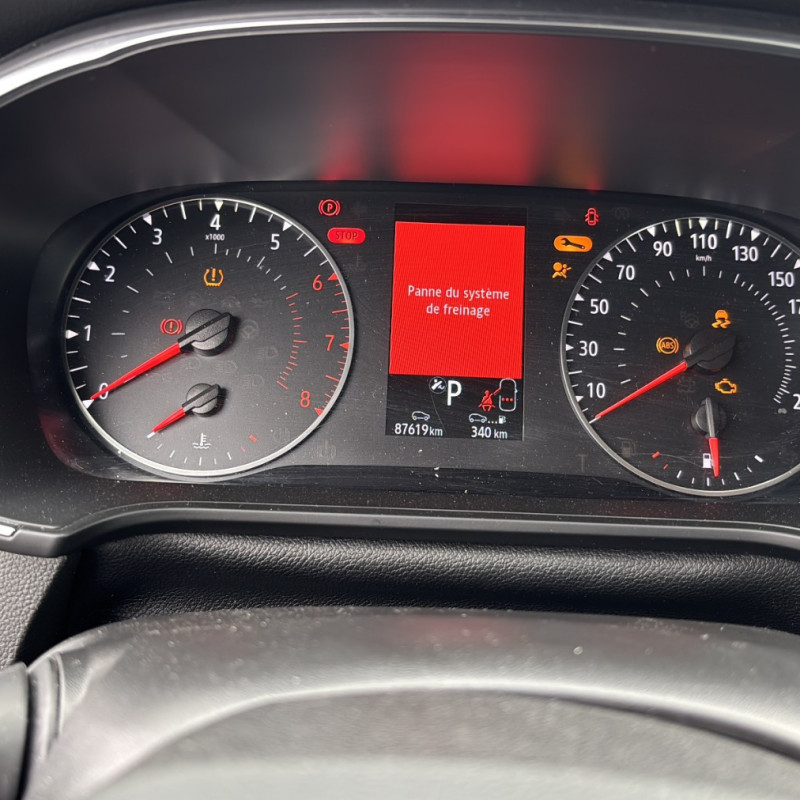 RENAULT MEGANE 4 PHASE 2 1.3i - 16V TURBO TCE 140 Photo n°31