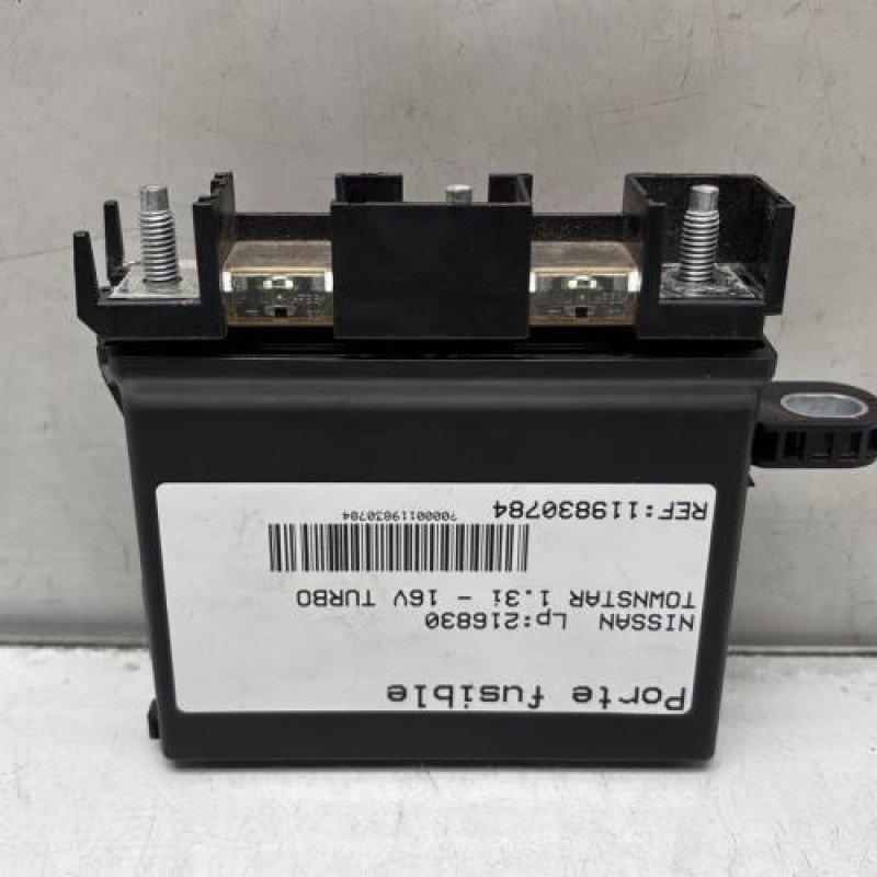 Porte fusible NISSAN TOWNSTAR Photo n°3