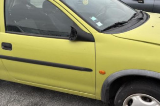 Pretensionneur de ceinture avant droit OPEL CORSA B