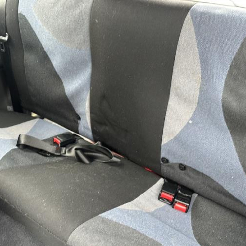 Pretensionneur de ceinture avant droit OPEL CORSA B Photo n°15