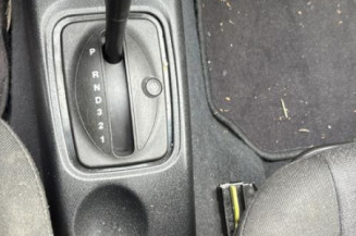 Pretensionneur de ceinture avant droit OPEL CORSA B