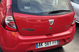 Poignee porte arriere droit DACIA SANDERO 1