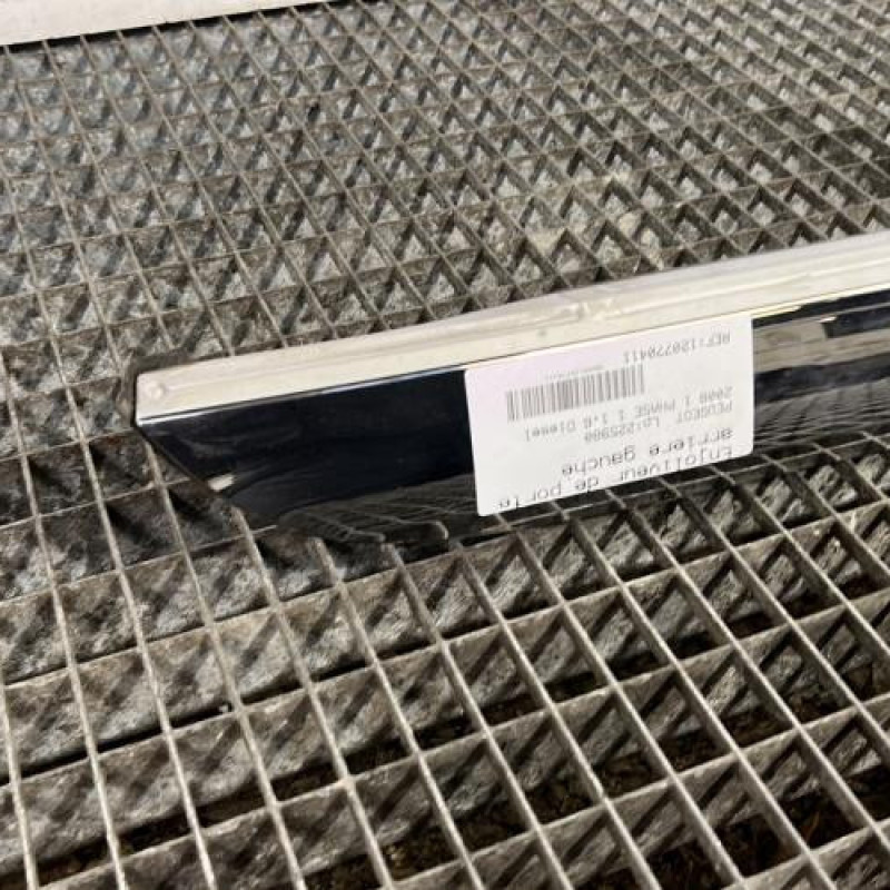 Baguette de porte arriere gauche  PEUGEOT 2008 1 Photo n°2