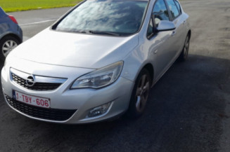 OPEL ASTRA J PHASE 1 1.3 CDTI - 16V TURBO Photo n°1