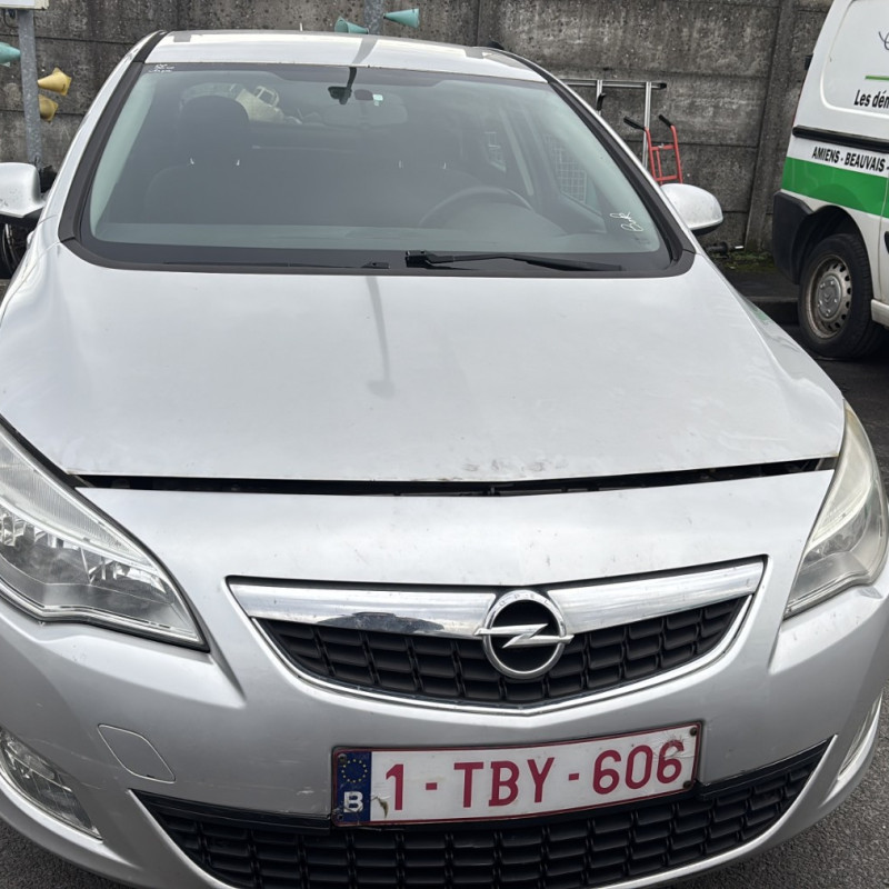 OPEL ASTRA J PHASE 1 1.3 CDTI - 16V TURBO Photo n°11